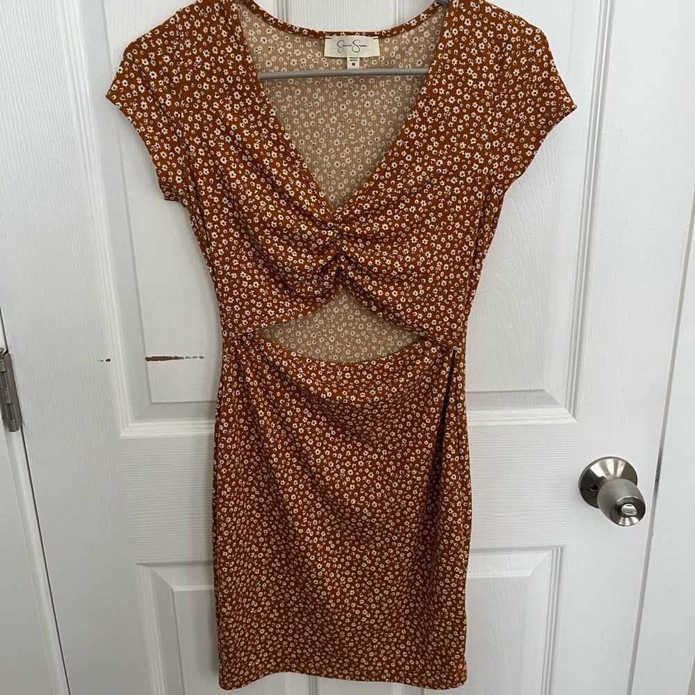 Jessica Simpson Rust-Orange floral dress with cutout